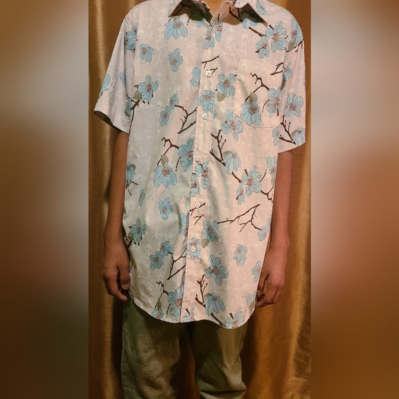 🌸Blossom Tree Button Up Flowy Shirt🌸 - Picture 1 of 5